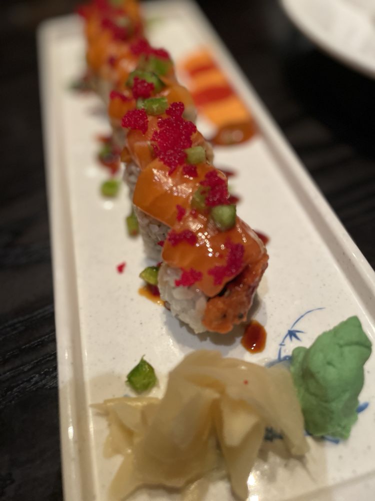 SMOKIN FINS Updated October 2024 982 Photos & 772 Reviews 900 N