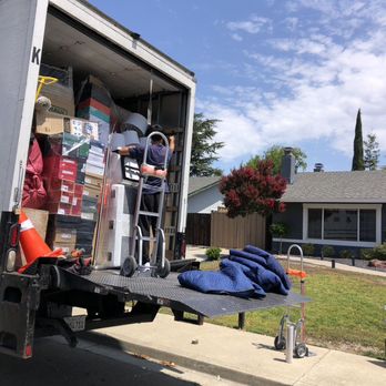 Brother Movers - Almost done loading - Movers Near Me - Santa Clara, California