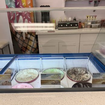 Lucky Scoops - Flavors - Ice Cream & Frozen Yogurt Near Me - Tamarac, Florida