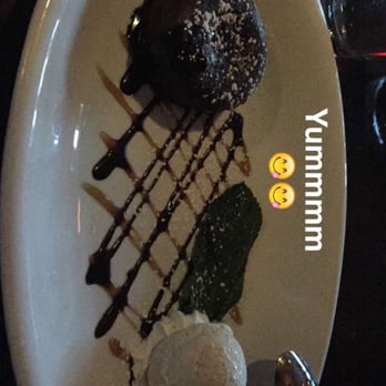 Hudson Grille - Warm chocolate cake dessert! Very yummy! - New American Near Me - White Plains, New York Hudson Grille - Warm chocolate cake dessert! Very yummy! - New American Near Me - White Plains, New York