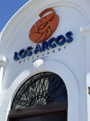 Los Arcos by null