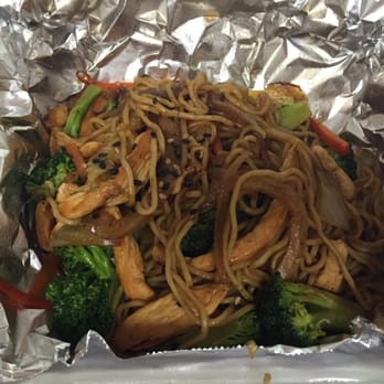 Sushi Nori - Chicken yakisoba - Sushi Bars Near Me - Escondido, California