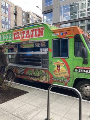 Tacos El Tajin Food Truck 1 by null