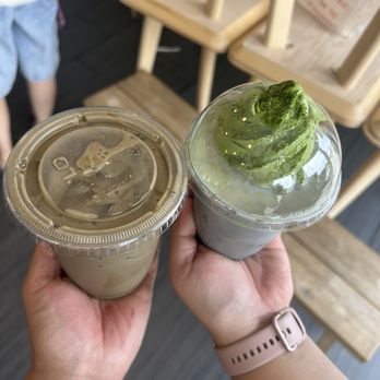 Matcha Cafe Maiko - Left to right - Hojicha Latte, Black Sesame Latte Float - Ice Cream & Frozen Yogurt Near Me - Sacramento, California Matcha Cafe Maiko - Left to right - Hojicha Latte, Black Sesame Latte Float - Ice Cream & Frozen Yogurt Near Me - Sacramento, California
