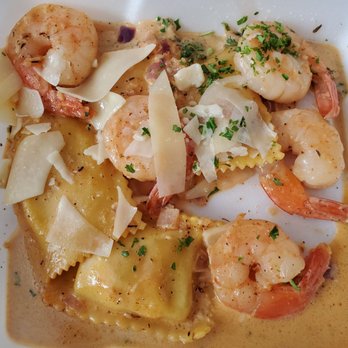 The Stein & Vine - Awesome Drunkin Shrimp with Lobster Ravioli! - Bars Near Me - Brandon, Florida