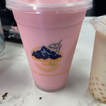 Sisters Boba Tea - Strawberry shake - Bubble Tea Near Me - Louisville, Kentucky