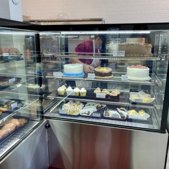 Beardall's Bakery - Cakes, cupcakes, eclairs, cream puffs, napoleons, brownies, frangipan - Bakeries Near Me - Magna, Utah