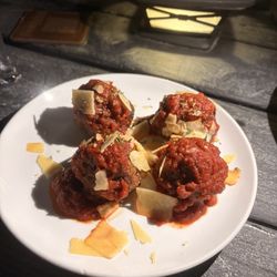 Prohibition Gastro Lounge