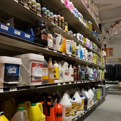 Stillwater Milling Company - Show supplies from several brands including Sullivan's Stone and Weaver's.