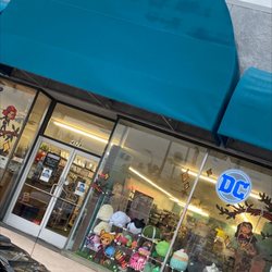 Heroes and Villains - Three stores in one- this one has comics and reading