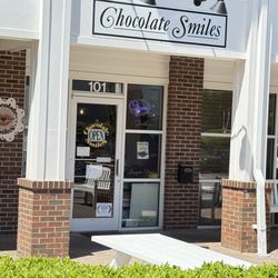 Chocolate Smiles Candy Factory & Gift Shoppe - Entrance