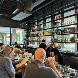 Mezzaluna Pasteria & Mozzarella Bar - Main bar