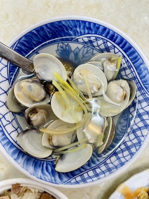Yuen Huan Pien Oyster Egg Omelette by null