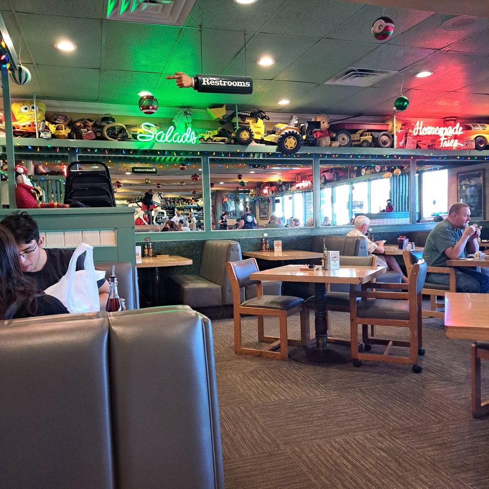 Penfold's Cafe & Bakery - Breakfast & Brunch Near Me - Temecula, California