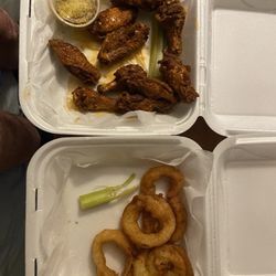 The chicken wings were like quail legs, very disappointing but the onion rings were good.