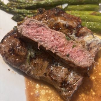 Freshwater Tavern - 12 oz New York strip - New American Near Me - Gladstone, Michigan Freshwater Tavern - 12 oz New York strip - New American Near Me - Gladstone, Michigan