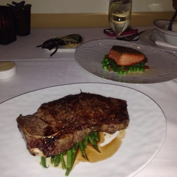 Pacific's Edge Restaurant - Kansas steak and Monterey salmon - Seafood Near Me - Carmel, California