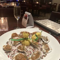 Thirty-Two Lounge - Oysters
