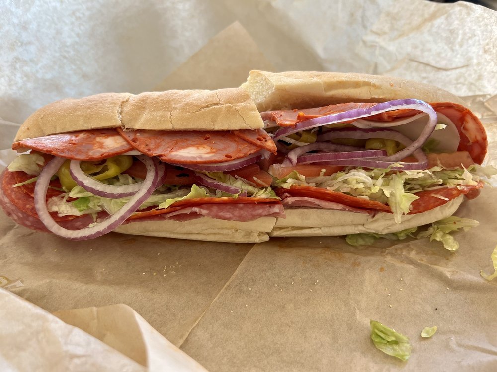 Hungry Lu's Italian Deli & bakery