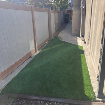 Green X Turf Artificial Grass - Side walk in backyard - Artificial Turf Near Me Green X Turf Artificial Grass - Side walk in backyard - Artificial Turf Near Me