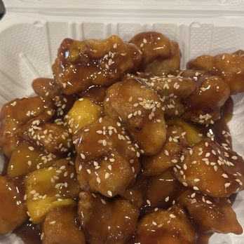 Khun Dang Thai Restaurant - Mango chicken - Thai Near Me - Chatsworth, California