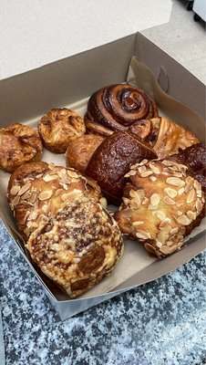 The Little Blue Owl Baking Company by null