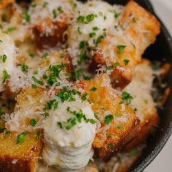 INI Ristorante - Truffle Cheese Bread