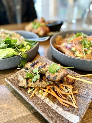 Basil Thai Restaurant & Bar by null