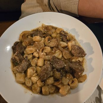 Quatro's - Italian Near Me - Monroe, Michigan