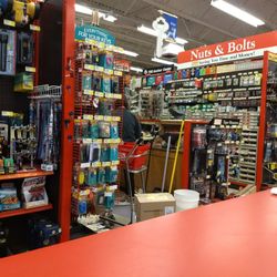 Zegeer Hardware - Front desk