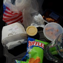 Dominick's Deli
