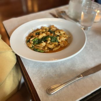 39 Rue de Jean - Shrimp special - French Near Me - Charleston, South Carolina