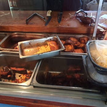 Maple Tree BBQ - Counter - Barbeque Near Me - Riverhead, New York