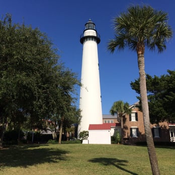 St. Simons Lighthouse Museum - Museums Near Me - St. Simons Island, Georgia