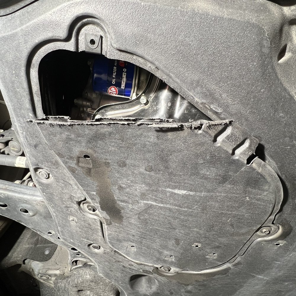Jiffy Lube Oil Change - Look how easy it would have been to remove!  4 phillips head/10mm bolts!!  Are you kidding me??? - Auto Repair Near Me - Temecula, California