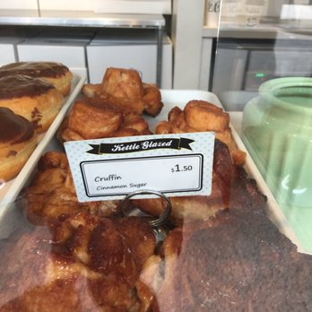 Kettle Glazed Doughnuts - Donuts Near Me - Hollywood, California