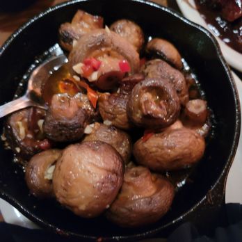 Popeye's Chop House - Skillet mushrooms - Steakhouses Near Me - Breese, Illinois