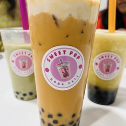 Sweet Pop Boba Cafe - Thai cloud Tropic Medley Smoothie and Macha Milk tea