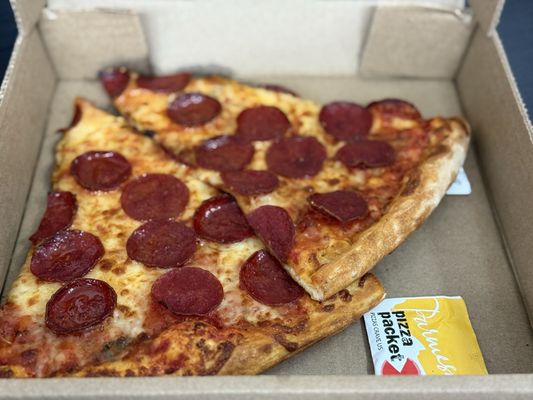 SF Hole In The Wall Pizza Riverside by null