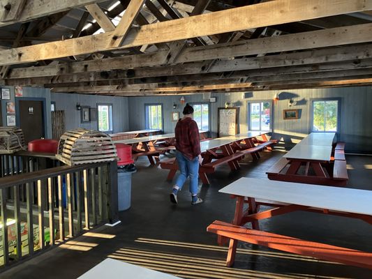 Young's Lobster Pound by null