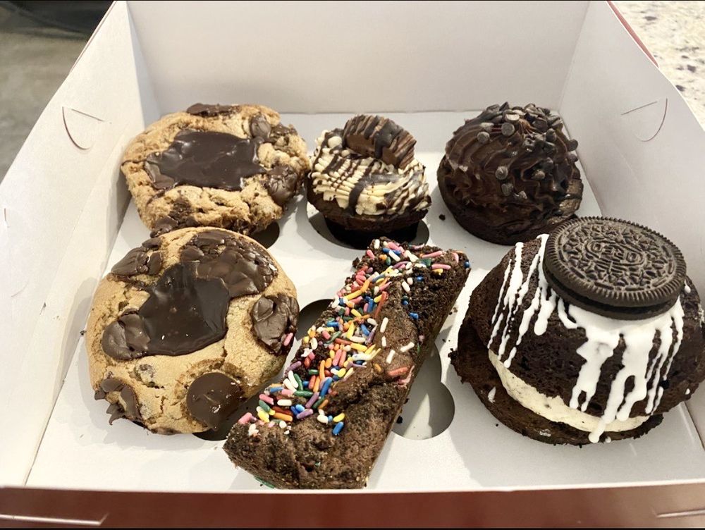 STACKD BROWNIES CLOSED Updated September 2024 18950 US Hwy 441