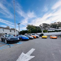 Auto Polishing Center