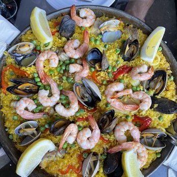 Picaro - Paella de Carne y Mariscos - Spanish Near Me - San Francisco, California