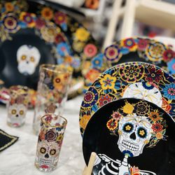 Williams-Sonoma - Got the bowls and a table cloth