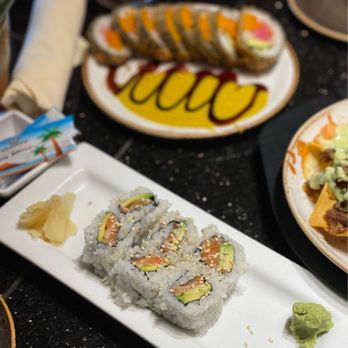 Three's Bar & Grill - Asian Fusion Near Me - Kihei, Hawaii