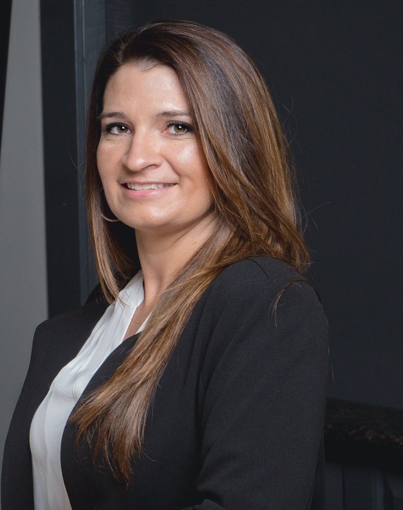 AMY WALKER REMAX GOLD Updated September 2024 10 Photos 26