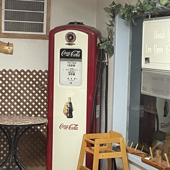 Uptown Pizza - Pizza Near Me - Fall River Mills, California Uptown Pizza - Pizza Near Me - Fall River Mills, California