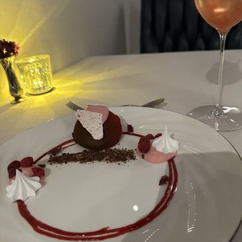 The Edge Restaurant & Lounge - Chocolate raspberry budino - New American Near Me - Stateline, Nevada The Edge Restaurant & Lounge - Chocolate raspberry budino - New American Near Me - Stateline, Nevada
