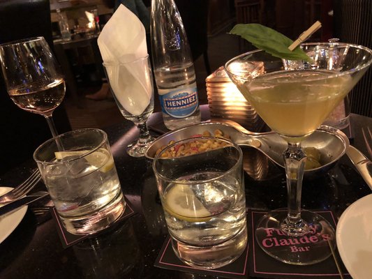 Funky Claude's Bar by null