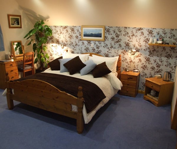 POTTERY HOUSE LOCH NESS B&B Pottery House Dores, Inverness, Highland